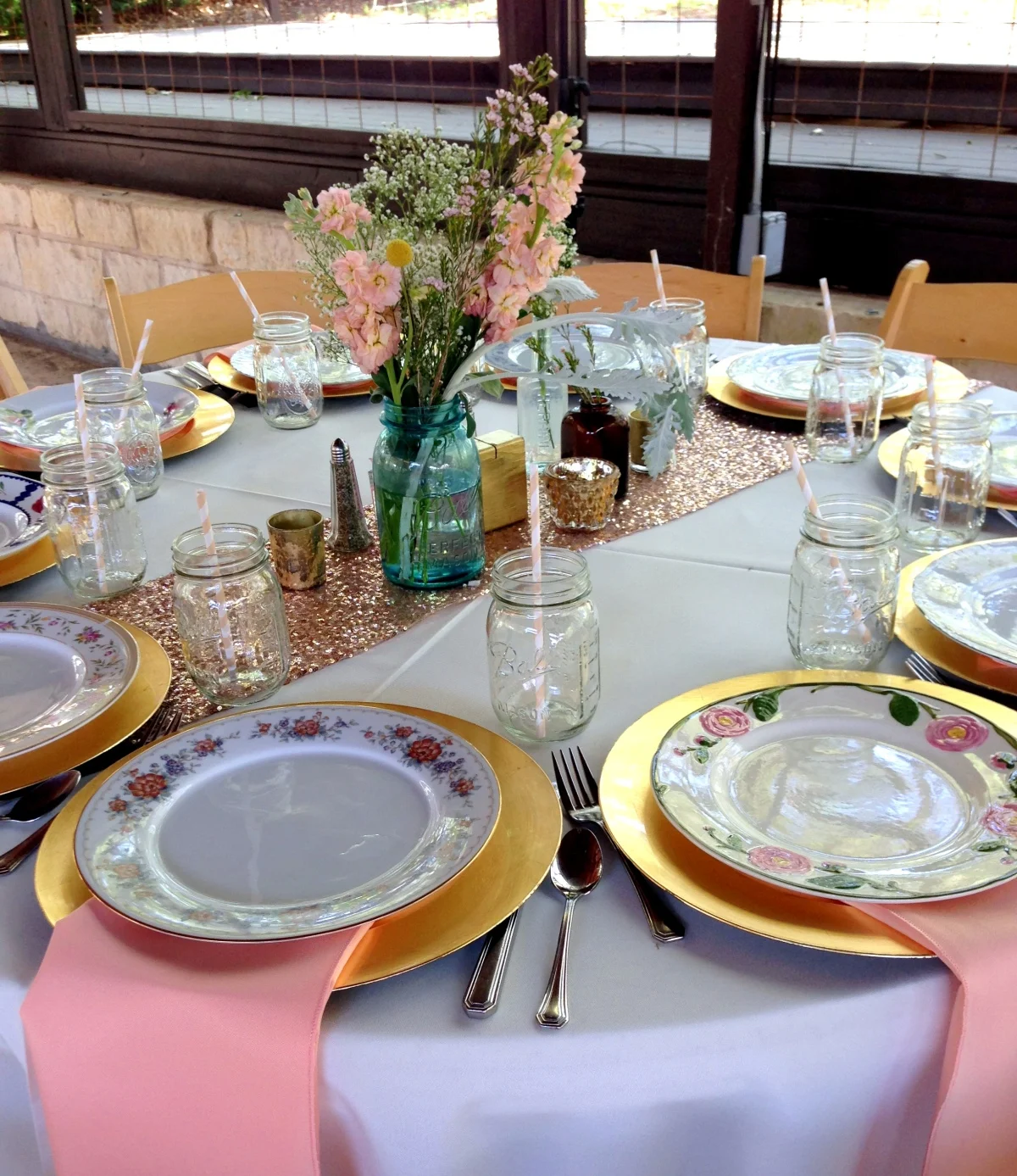 Mismatched China with gold chargers