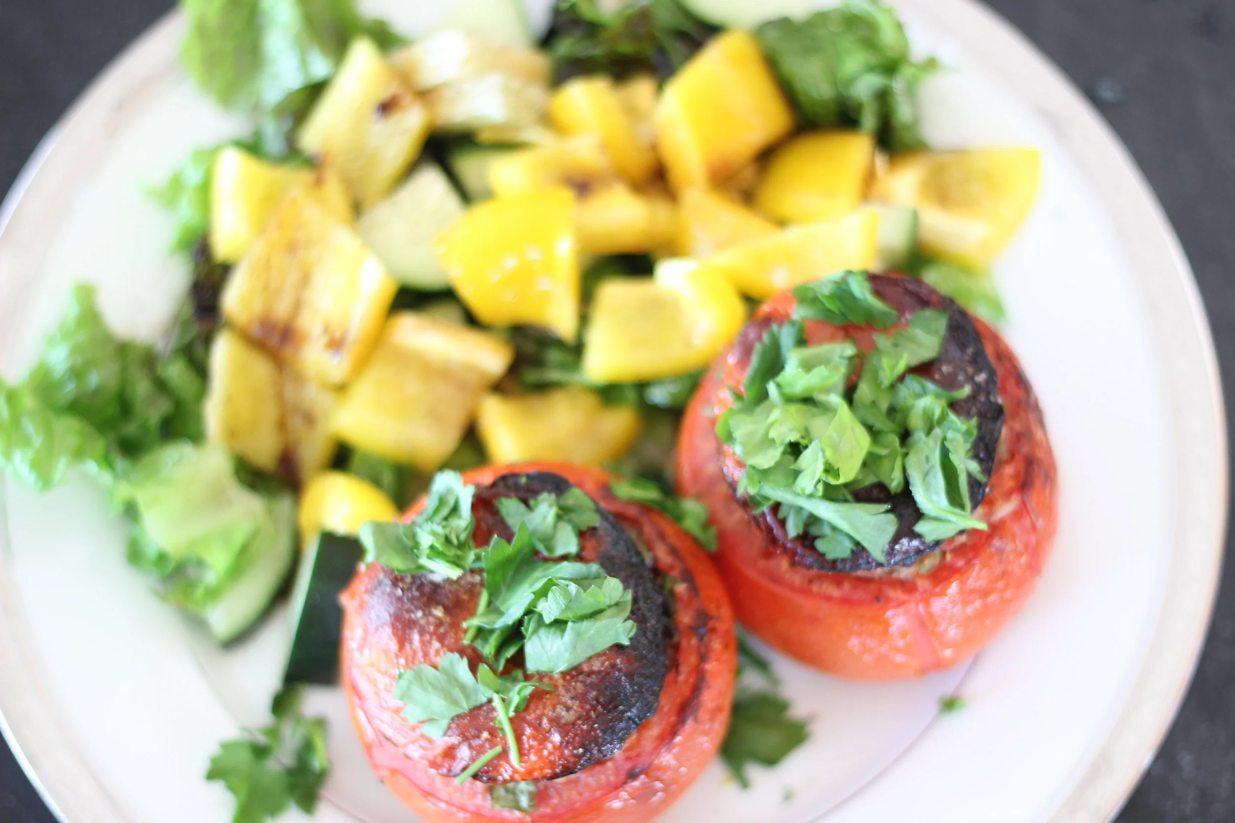 Roasted stuffed tomatoes