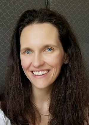 Jennifer Van Reet is a developmental psychologist and an Associate Professor at Providence College in Providence, Rhode Island. She also keeps busy as a Jazzercise instructor, wannabe chef, and Mama to an inquisitive preschooler and a cuddly baby.