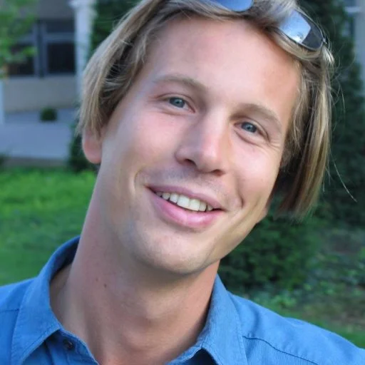 Bence Nanay is BOF Research Professor at the University of Antwerp and Senior Research Associate at Cambridge University. His current project is on the integration of the philosophy, psychology and neuroscience of mental imagery, funded by the European Research Council.