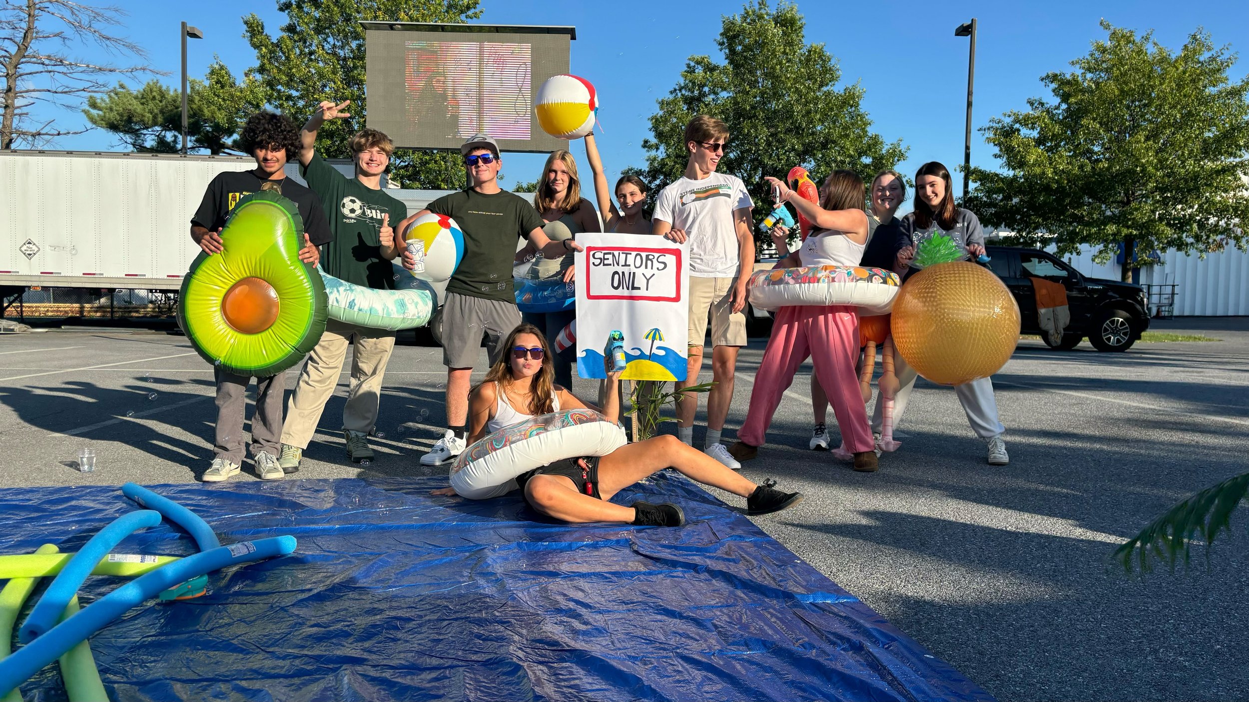 (The Senior Class brought the..."beach-themed gear....!)
