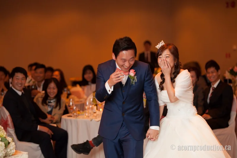 34-laughing-bride-groom-wedding-reception