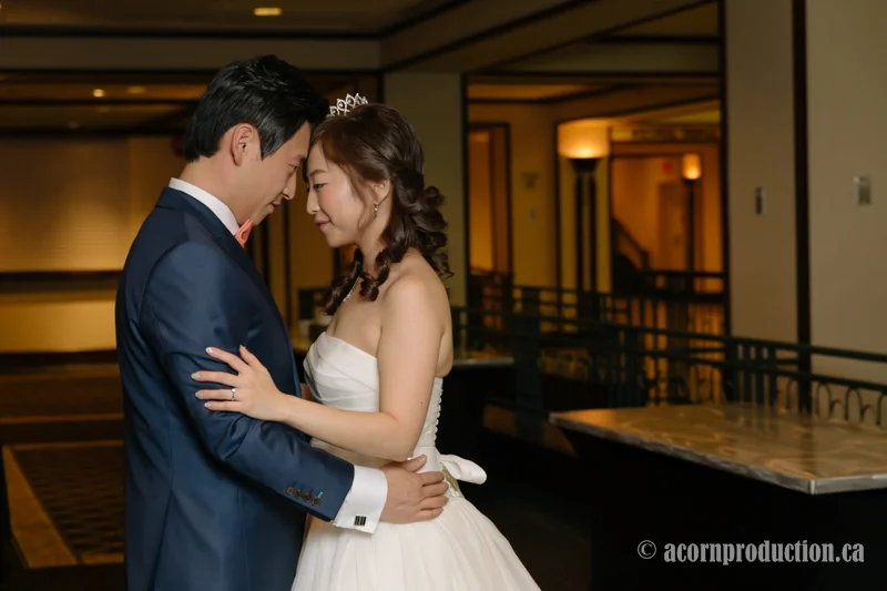41-markham-wedding-photographer-sheraton-parkway-hotel