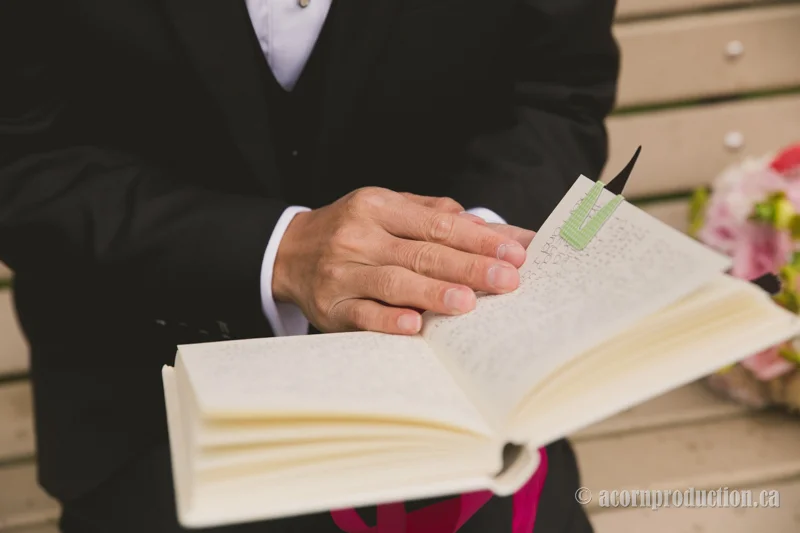 34-groom-reading-bride-journal