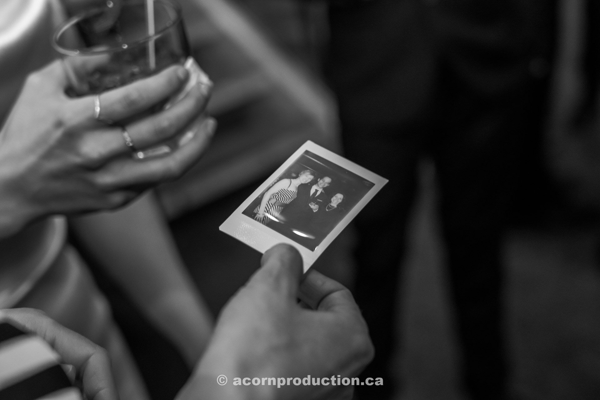47-polaroid-photo-wedding.jpg