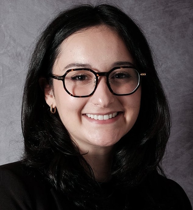 Stephanie Tambosso Headshot
