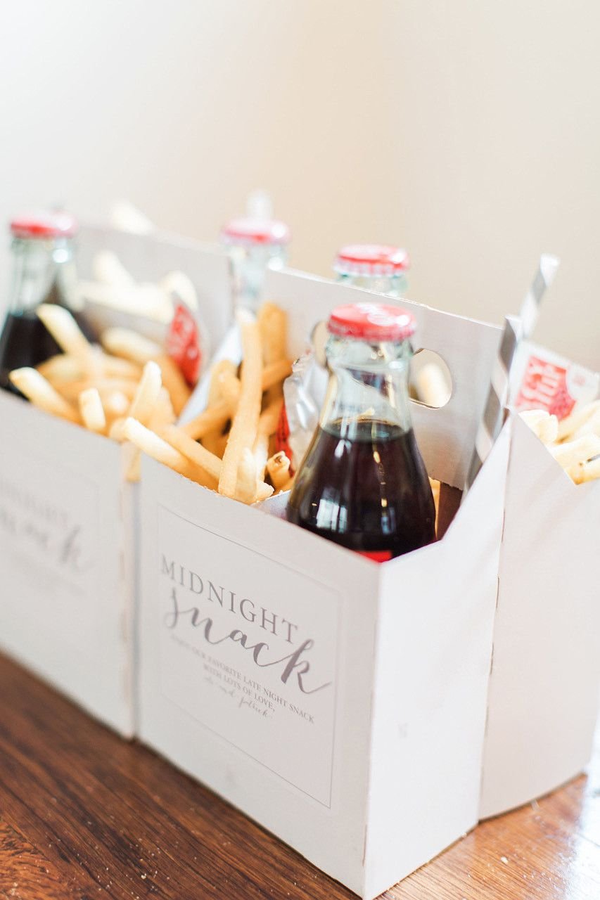 Late-Night Wedding Snacks to Keep the Party Going!