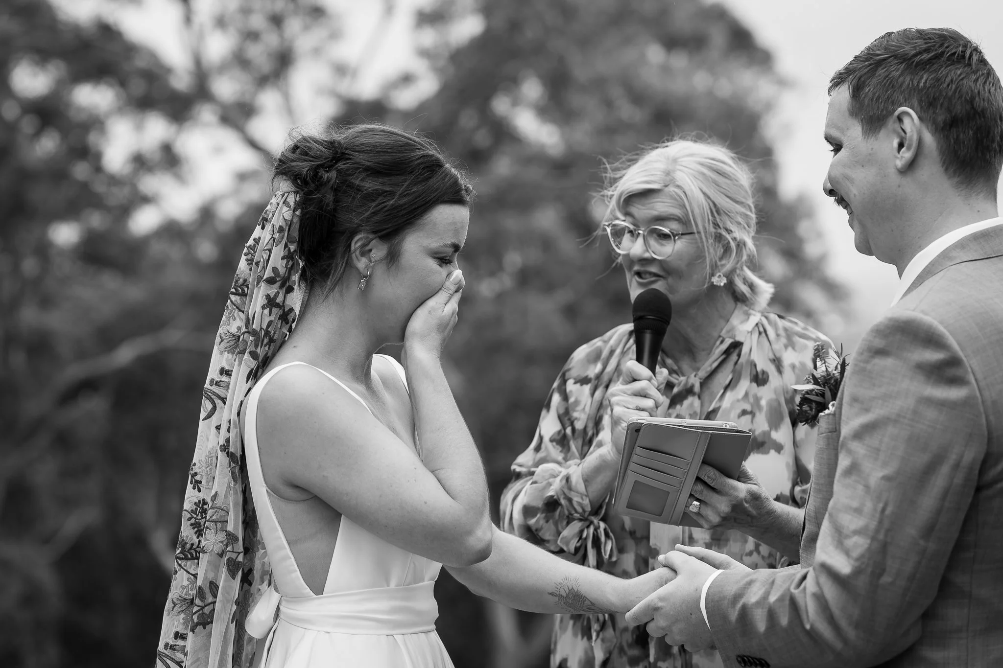 Imogen-Todd-Crescent-Head-Wedding-Photography-By-Amye-193.jpg