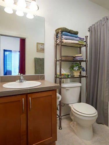 565+NW+Lost+Springs+Terrace-small-011-8-Master+Bedroom+Ensuite-375x500-72dpi.jpg