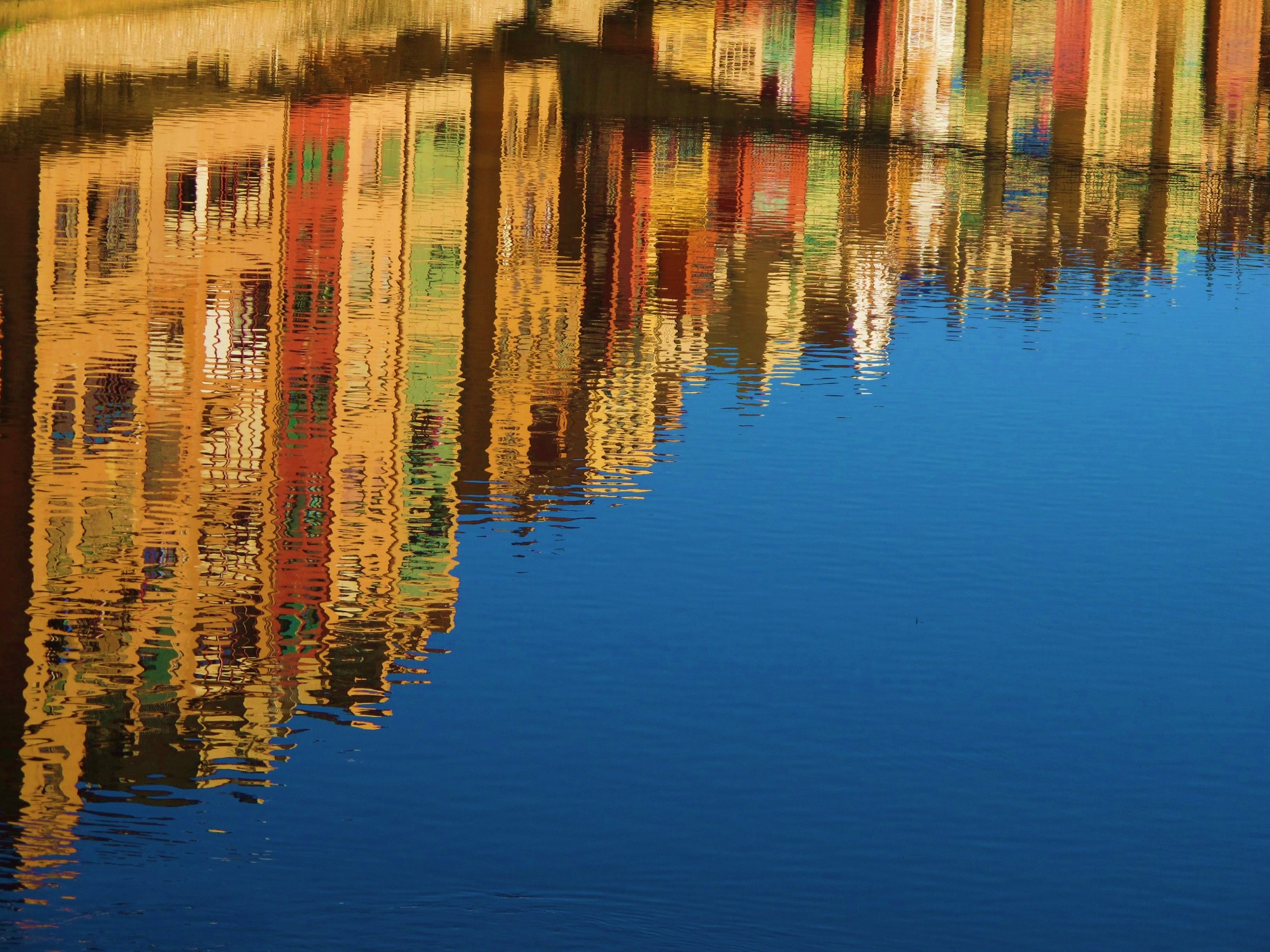 reflection-water-canal-mirroring-70574.jpeg