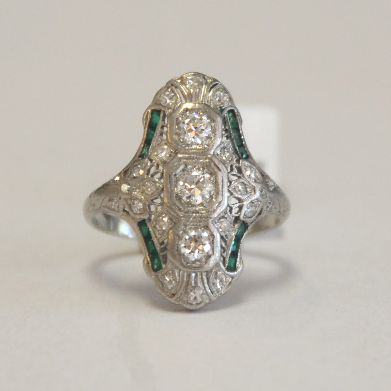 #14 Plat Filigree Emerald