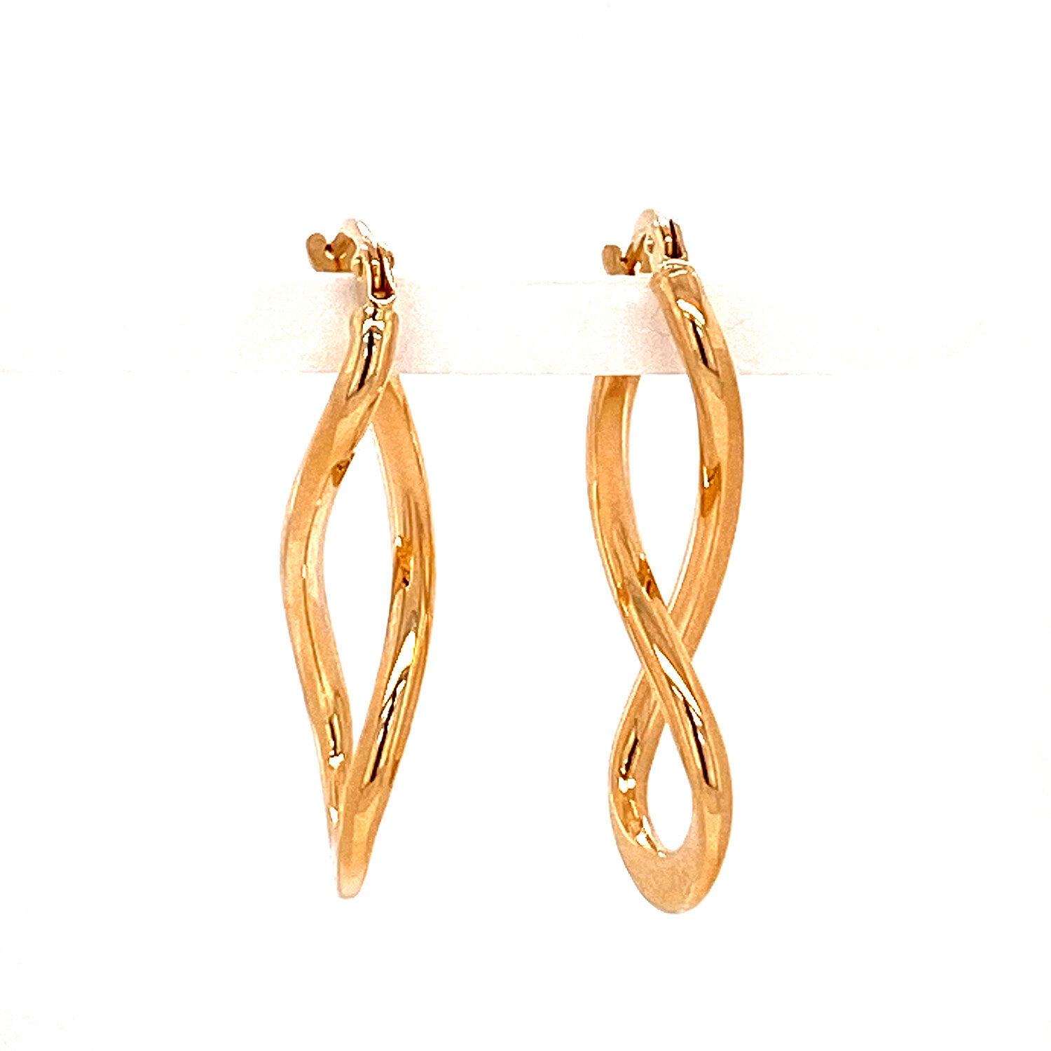 Figure Eight Snap Down