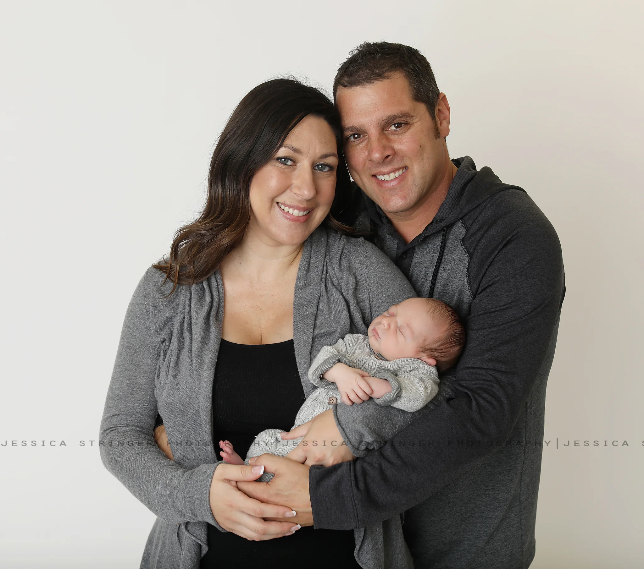 Such an adorable family, love the outfit mom brought for her little guy! 