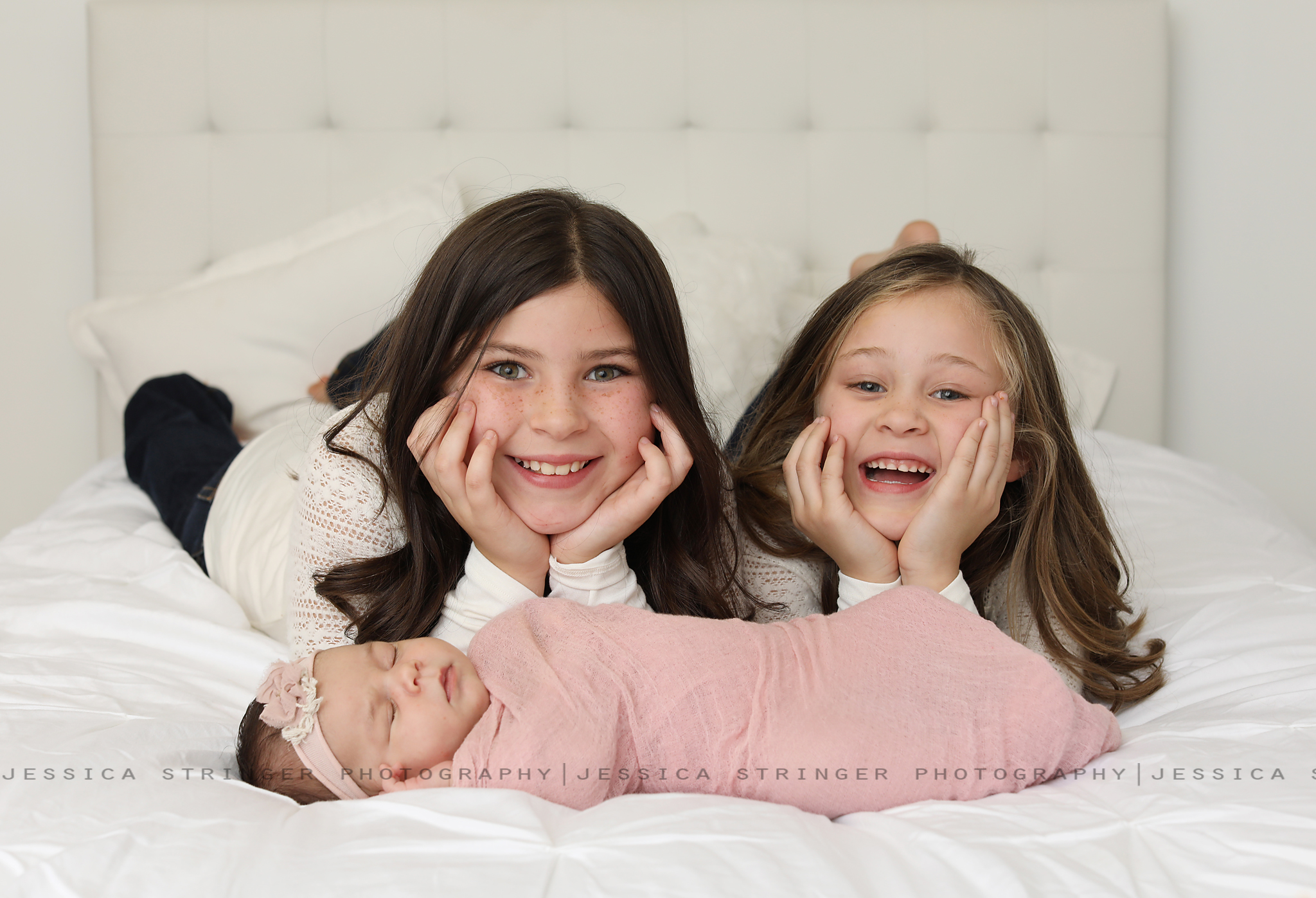THE SWEETEST SIBLINGS <3 Rochester new york newborn photographer // newborn photographers in rochester ny / baby photographer rochester ny // cake smash photos rochester ny // 