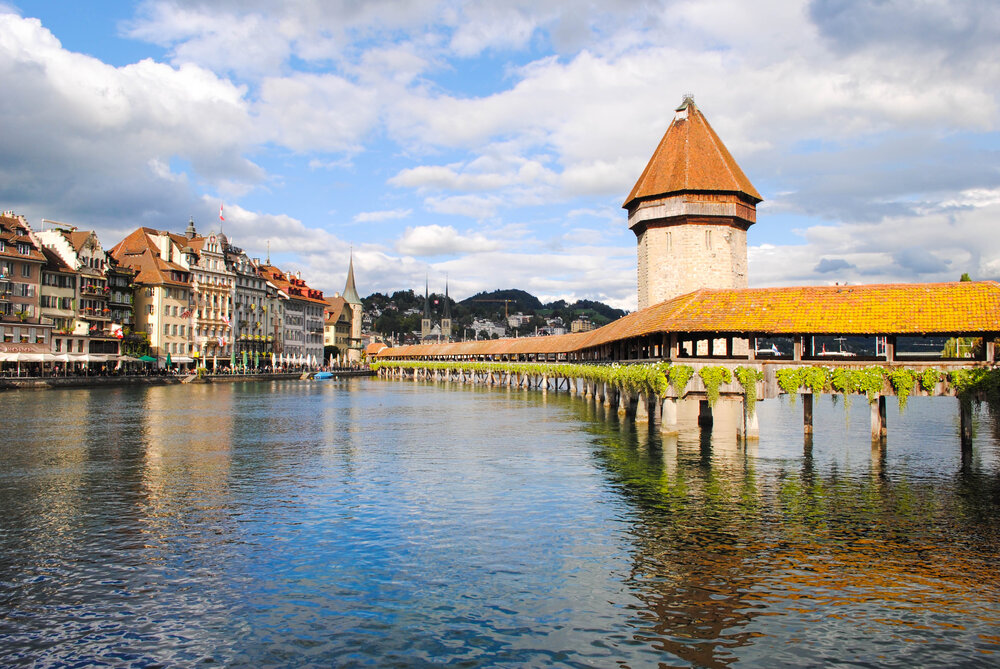 Kapellbrücke in Lucerne, Switzerland — Citizens Co.