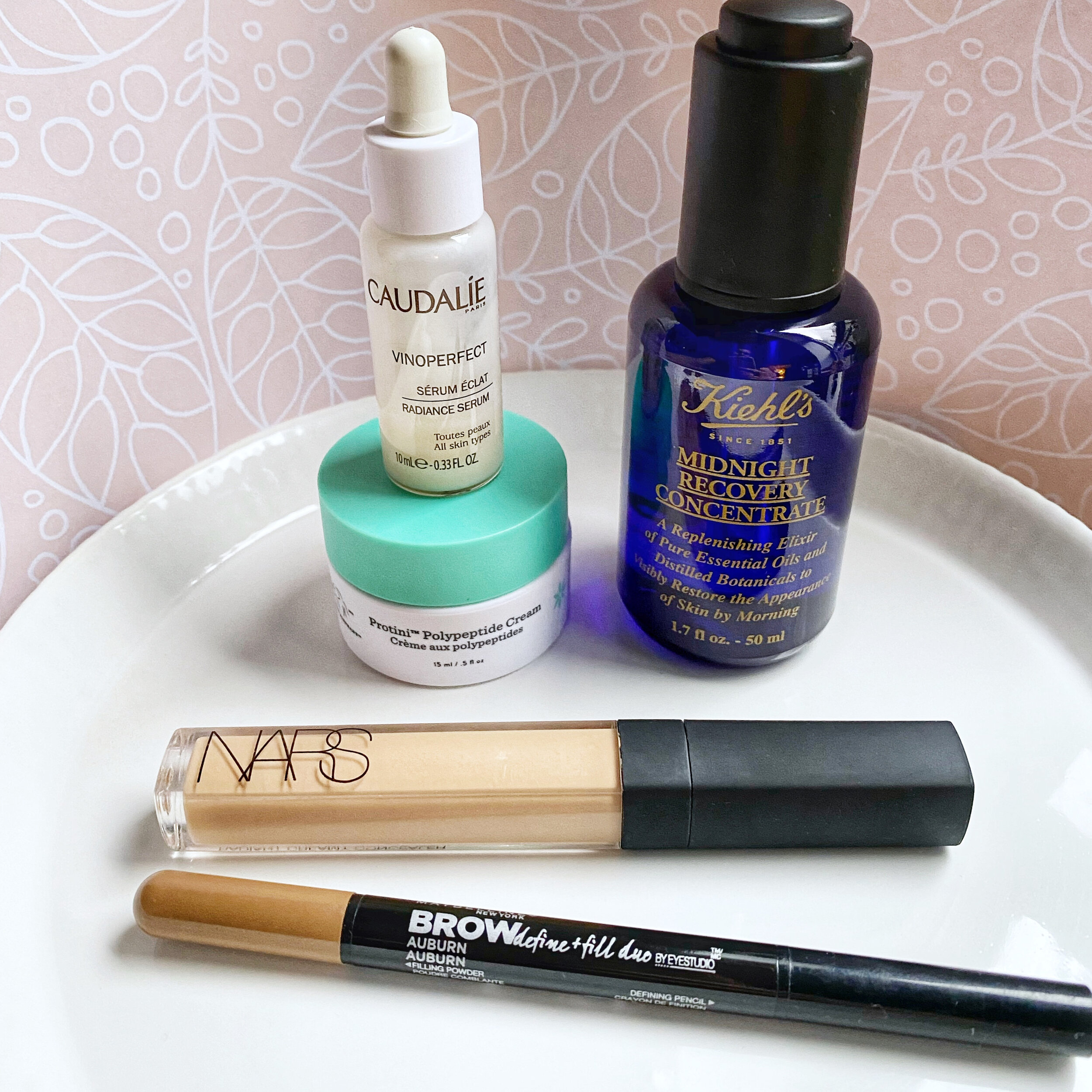 5 BEAUTY PRODUCTS WORTH TRYING: JANUARY 