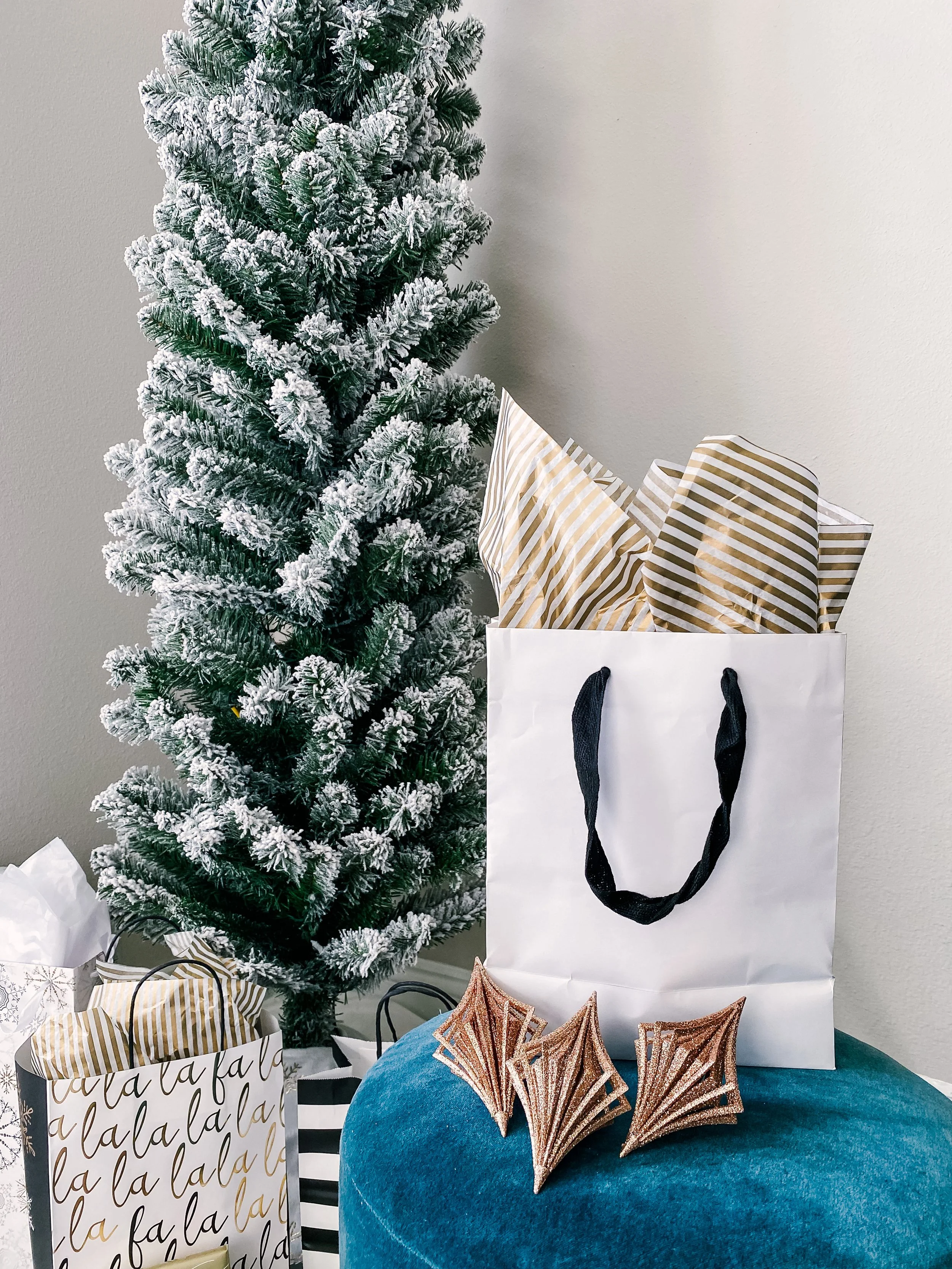 10 SMALL BUSINESSES TO SHOP FROM THIS HOLIDAY SEASON 2021