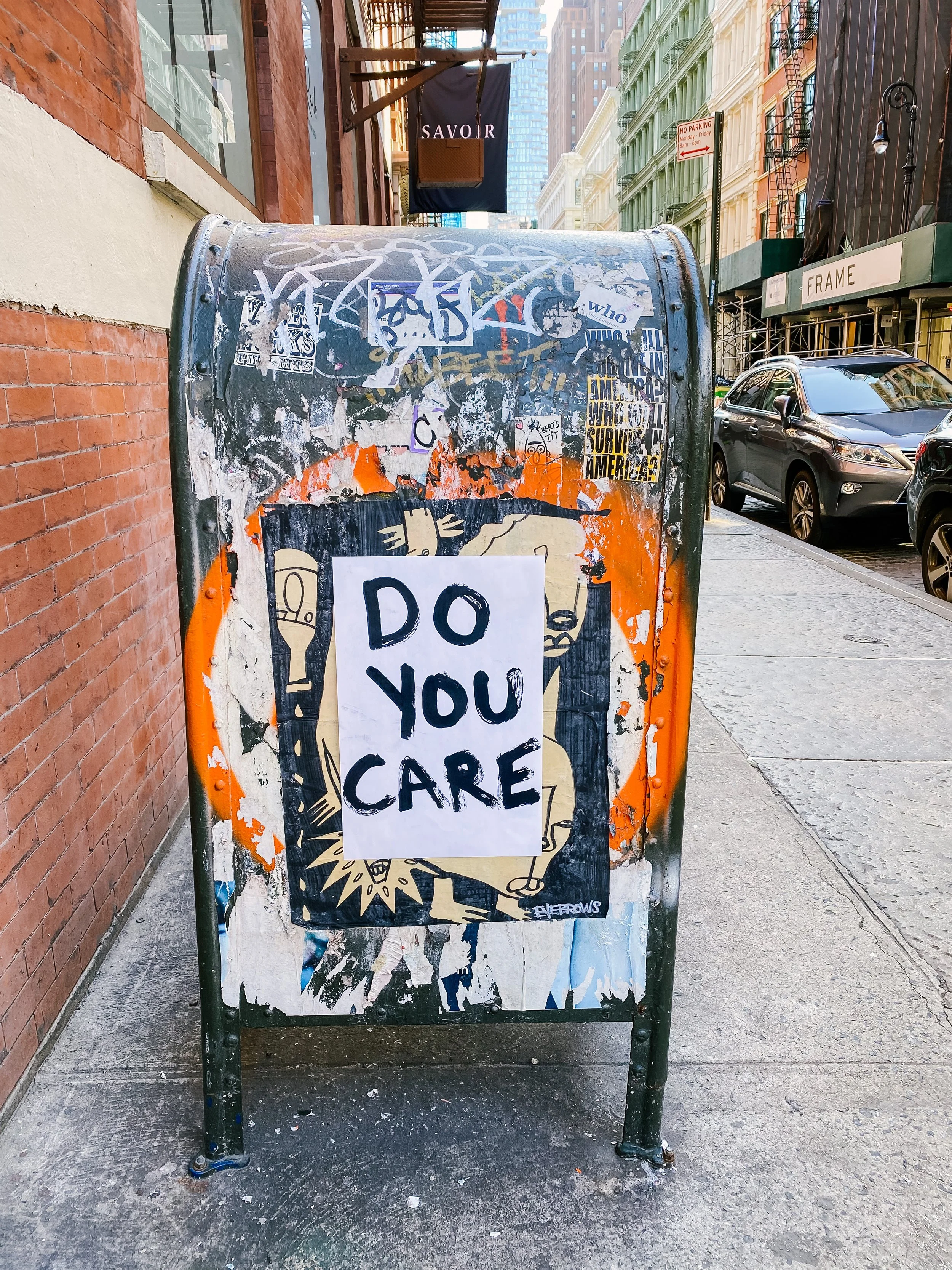 THE RED FLAGS OF DATING A NARCISSIST 