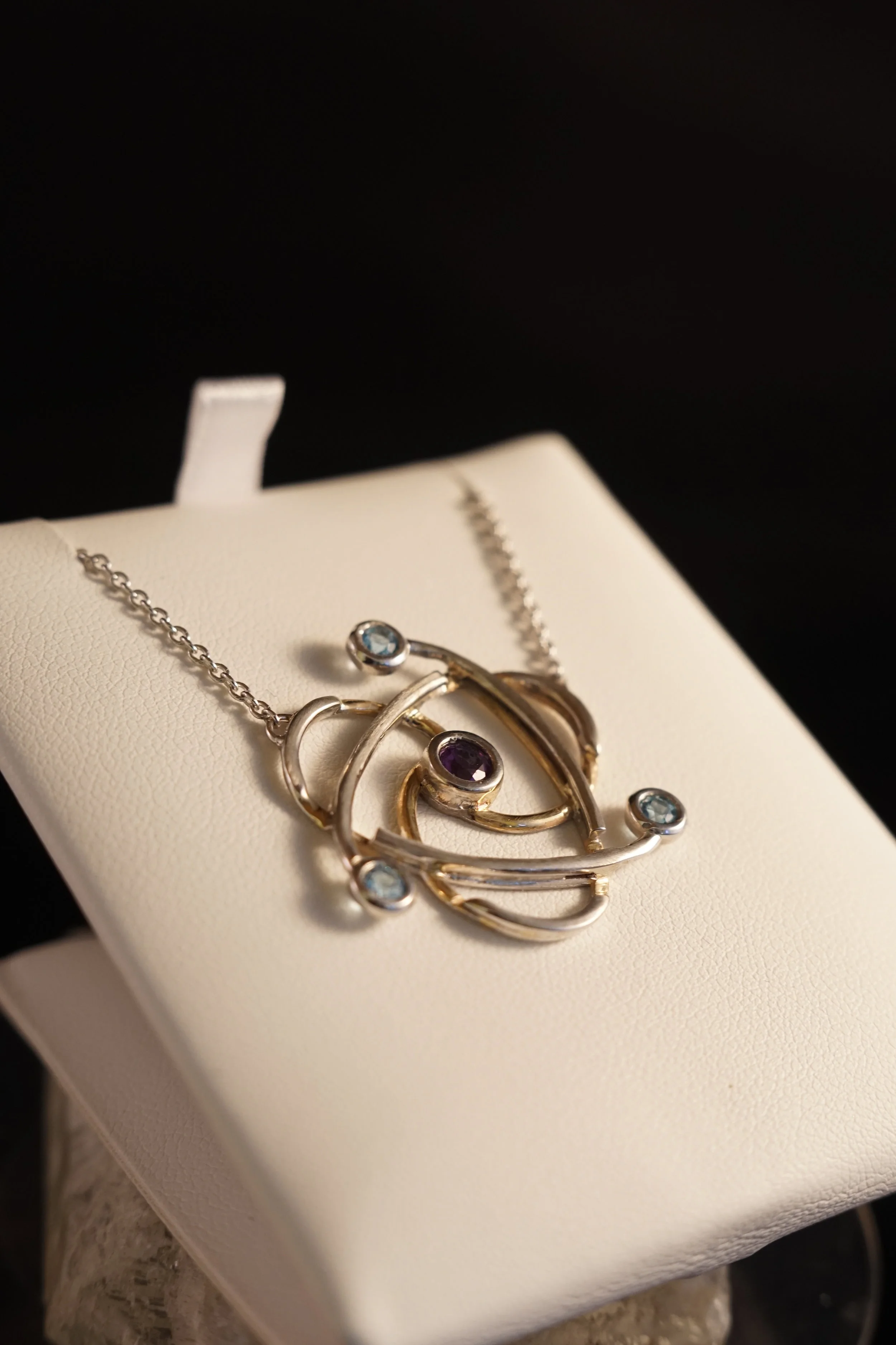Electron Pendant