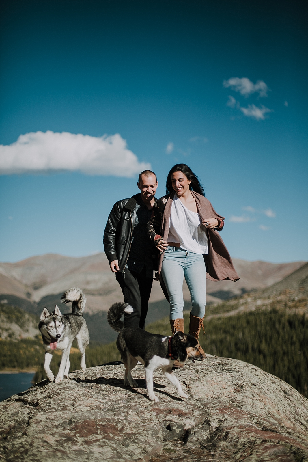 couple posing with dog, husky, breckenridge colorado wedding photographer, breckenridge colorado elopement photographer, hiking photographer, maui wedding photographer, maui elopement photographer