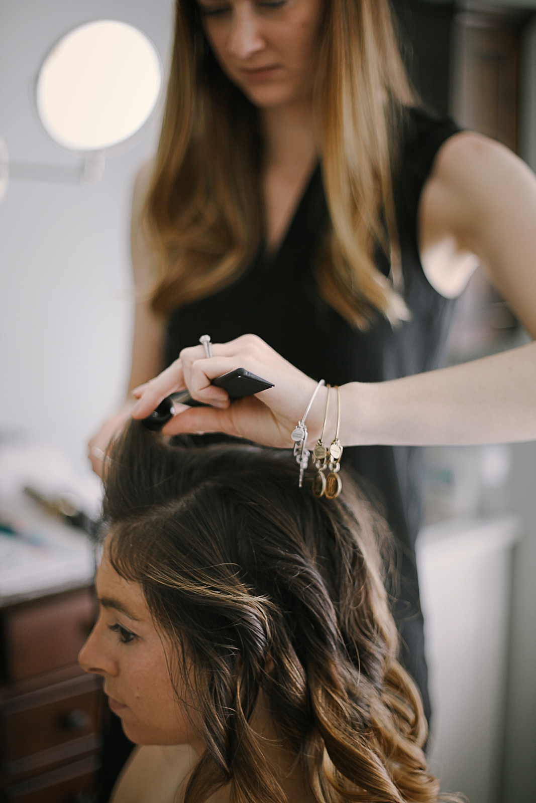 bridesmaid getting ready, breckenridge colorado wedding, breckenridge colorado wedding photographer, the church at agape outpost wedding