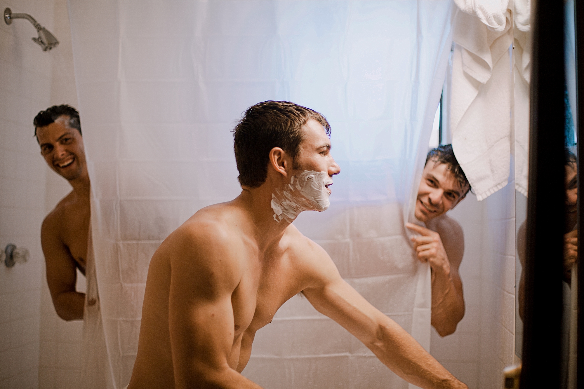 groom getting ready, groomsmen, marble colorado wedding, marble lodge wedding, marble colorado wedding photographer, adventurous colorado wedding photographer, colorado wedding photographer