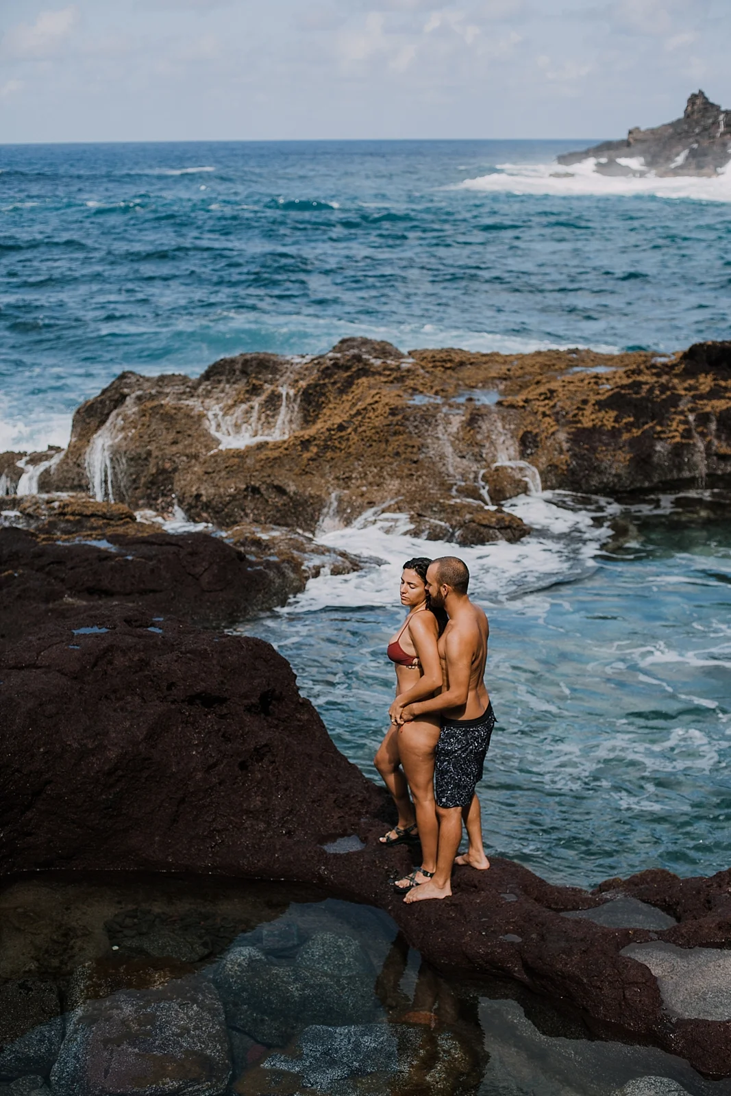 couple posing, tide pool engagements, adventurous maui engagements, maui wedding photographer, lahaina wedding photographer, hawaii wedding photographer, tide pools