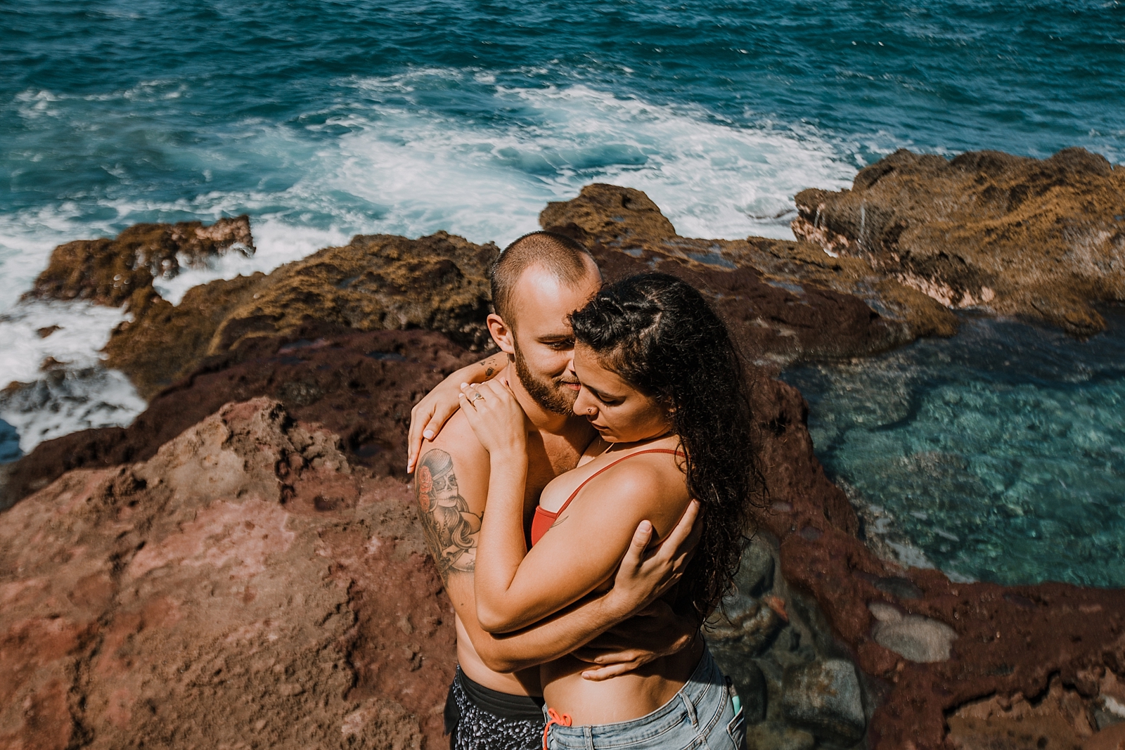 maui engagements, nakalele blowhole, maui diving, maui cliffside, maui elopement photographer, maui wedding photographer, swimming engagements, maui hiking, , lahaina beaches, swimsuit engagement