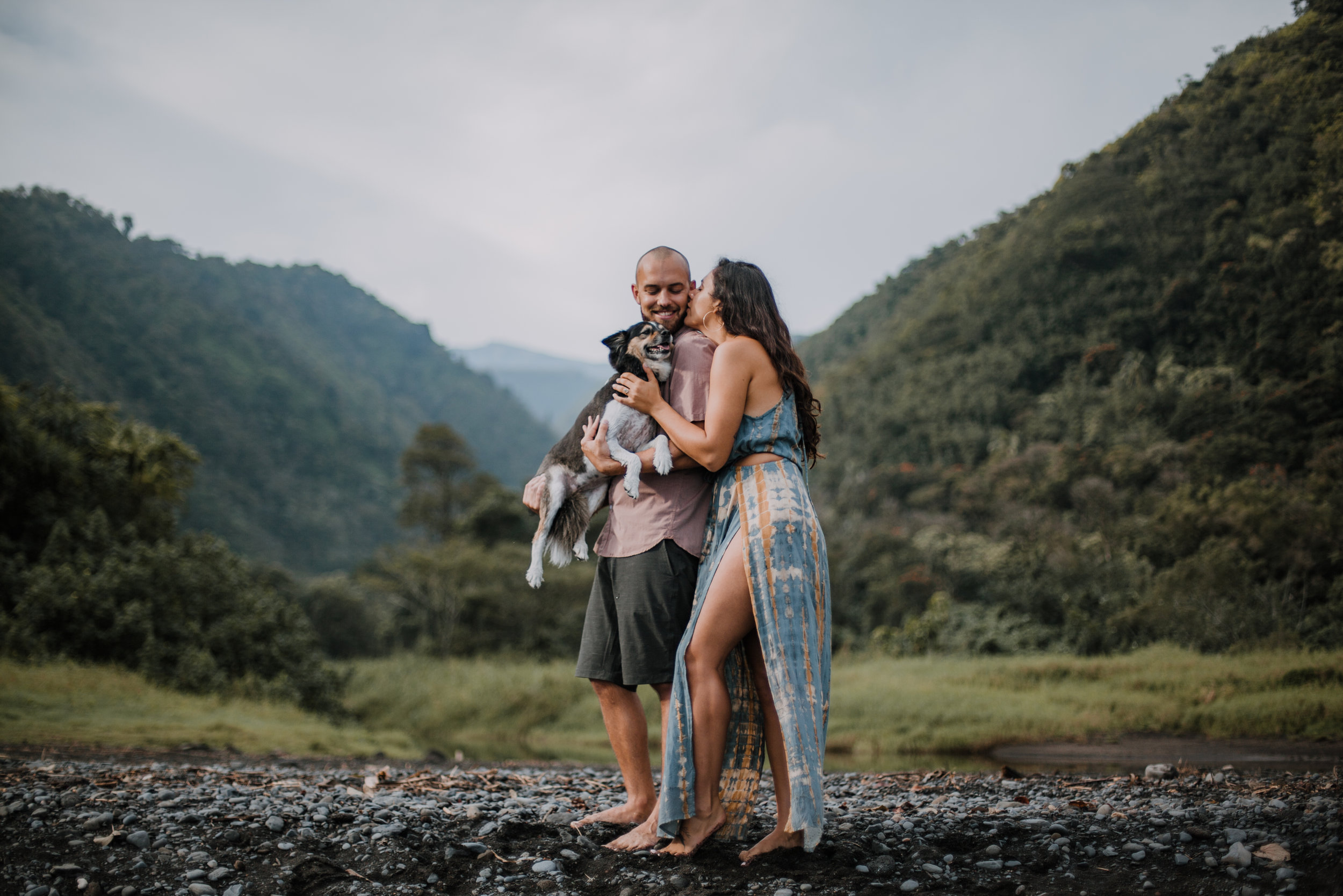 maui puppy, island hiking, hawaii waterfall, road to hana, maui waterfall, hawaii wedding photographer, hawaii elopement photographer, maui wedding, maui engagements, maui elopement