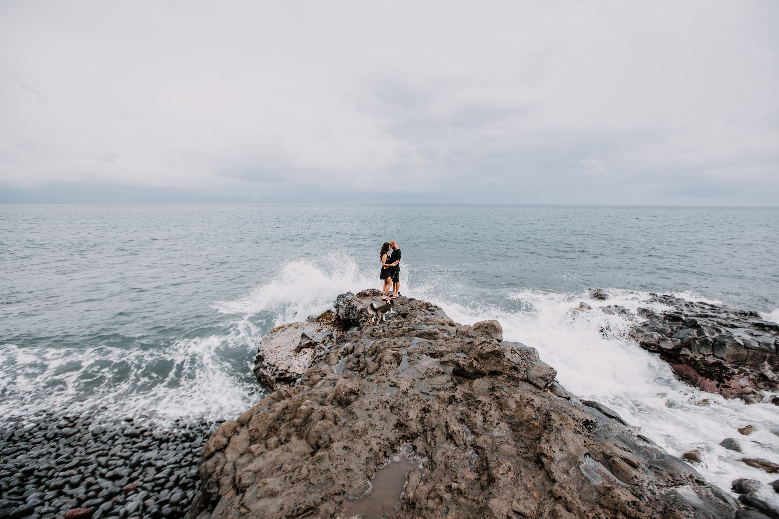 kaupo beach, hawaiian volcanic eruption, lava rock, haleakala national park, hawaii wedding photographer, hawaii elopement photographer, maui wedding, maui engagements, maui elopement