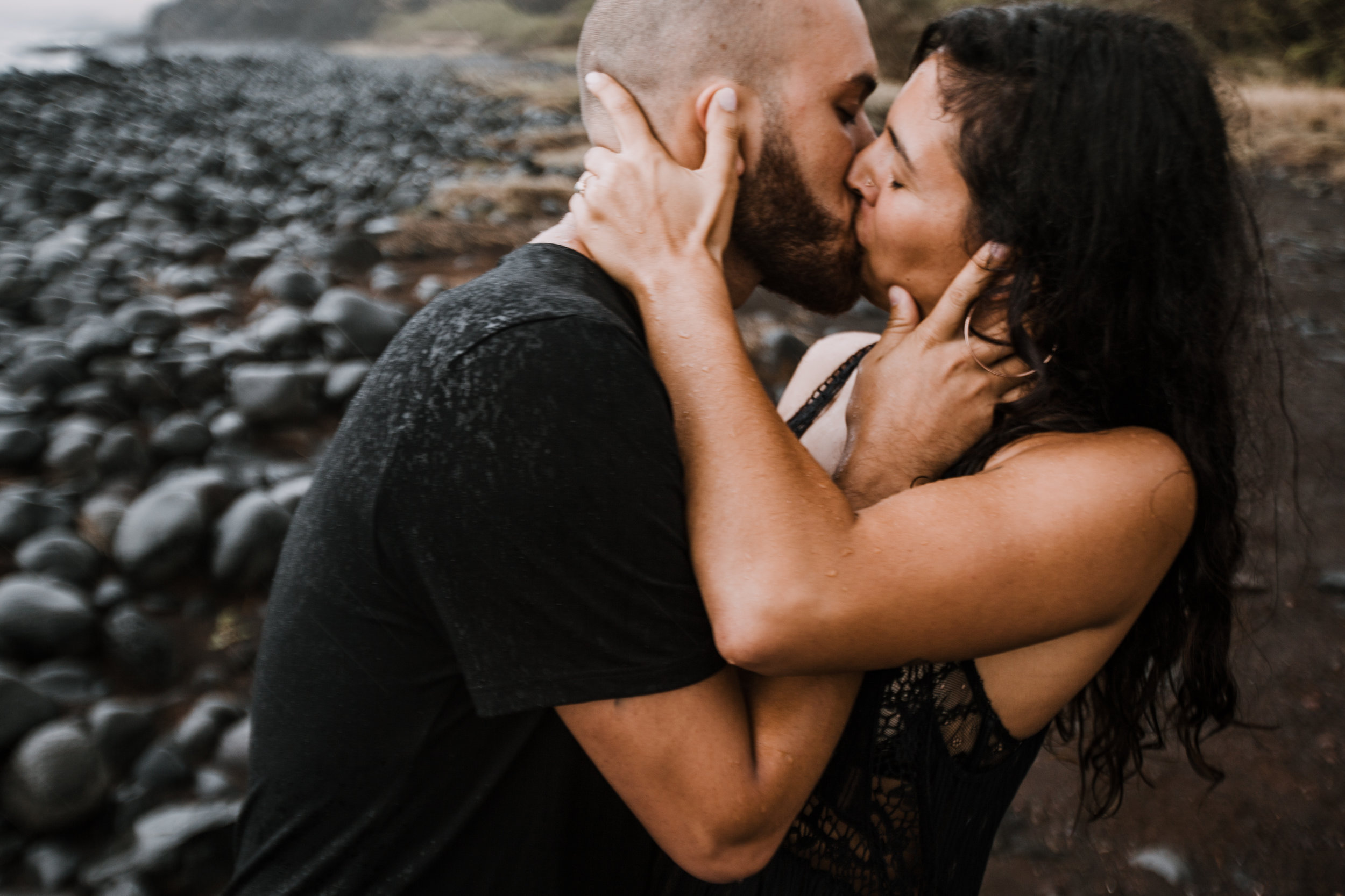 couple on kaupo beach, hawaiian volcanic eruption, lava rock, haleakala national park, hawaii wedding photographer, hawaii elopement photographer, maui wedding, maui engagements, maui elopement