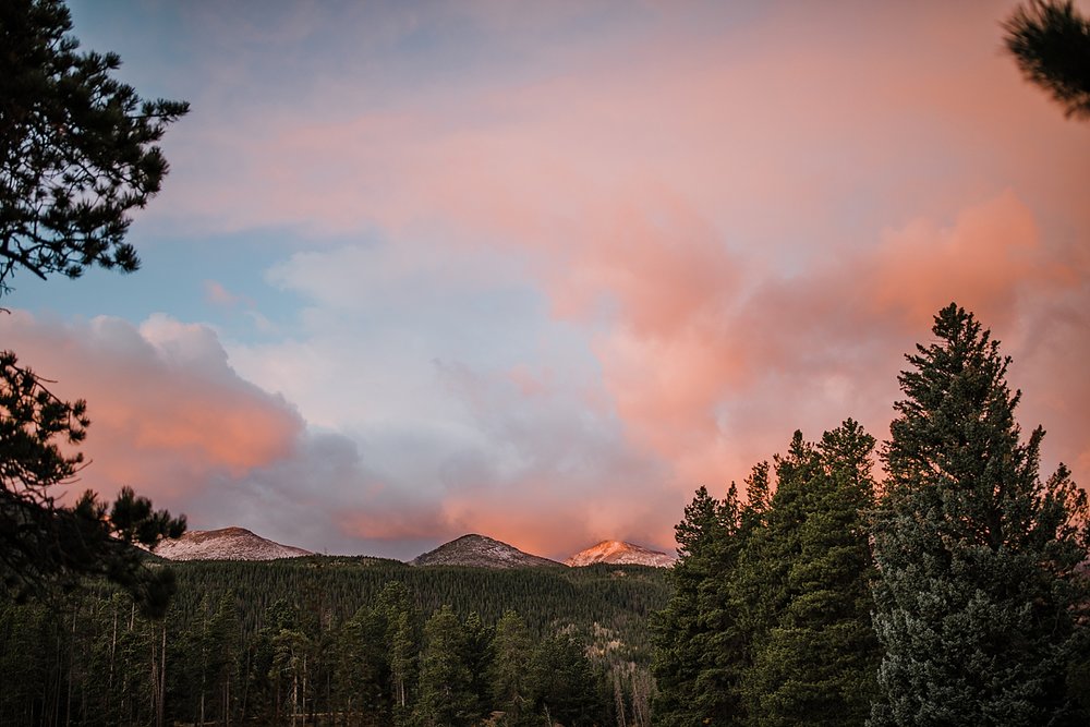 sunrise at sprague lake, colorado elopement, sprague lake elopement, sprague lake wedding, rocky mountain national park elopement, adventurous colorado hiking elopement