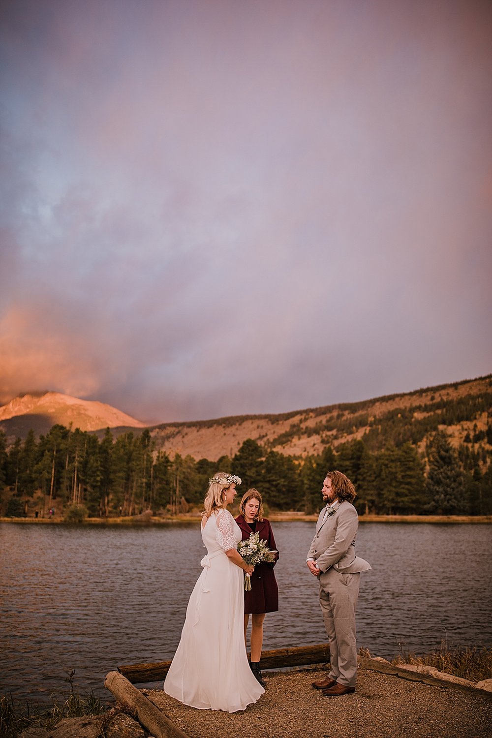 sprague lake elopement ceremony, sunrise elopement, colorado elopement, sprague lake elopement, sprague lake wedding, rocky mountain national park elopement, adventurous colorado hiking elopement