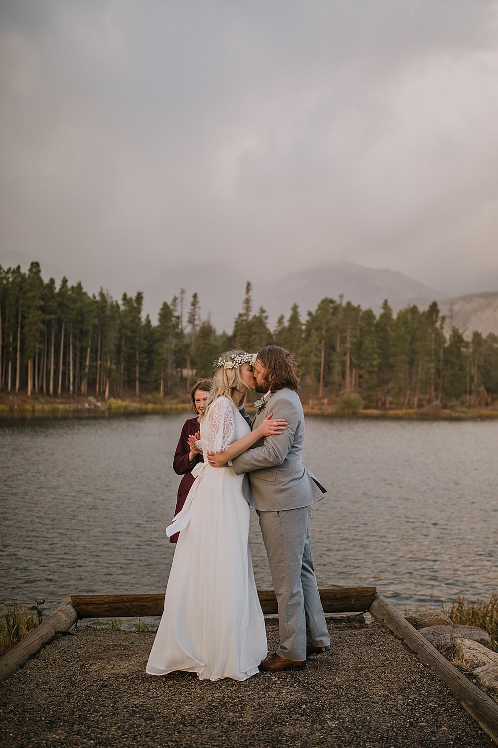 sprague lake dock elopement, sprague lake dock elopement, sunrise elopement, colorado elopement, sprague lake elopement, rocky mountain national park elopement, adventurous colorado hiking elopement