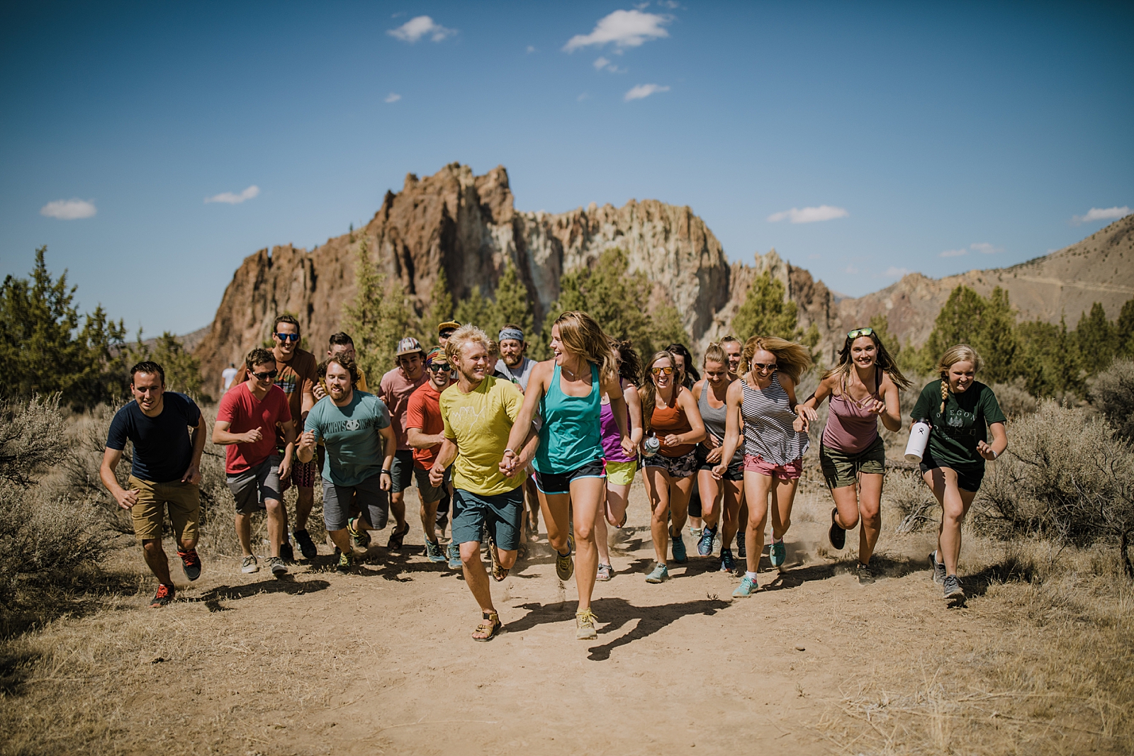 bridal party hiking at smith rock state park, smith rock state park oregon wedding, backyard terrebonne oregon wedding, terrebonne oregon wedding photographer, smith rock hiking and climbing