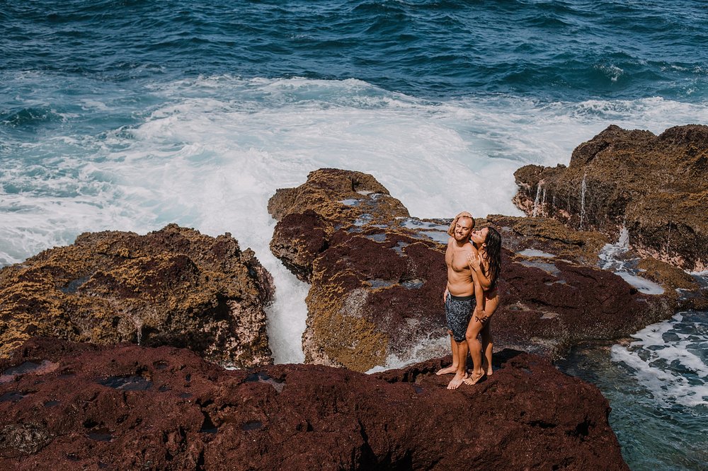 hiking to chutes and ladders in maui hawaii, maui swimsuit engagements, hawaii tide pools hike, hawaiian coastline, hiking the maui coast