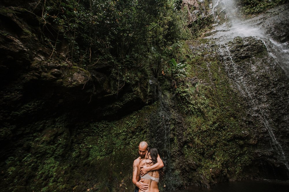 hiking the road to hana maui hawaii, maui swimsuit engagements, hawaii waterfalls hike, hawaiian coastline, hiking the maui coast, driving the road to hana