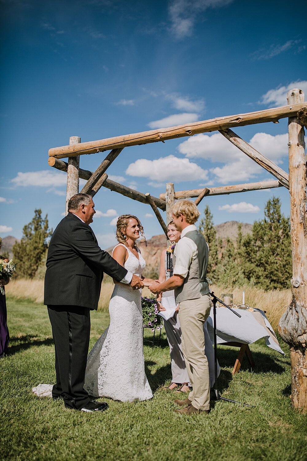 smith rock backyard wedding ceremony, mt hood elopement, mt hood national forest, smith rock state park wedding, smith rock state park hiking elopement, terrebonne oregon backyard wedding