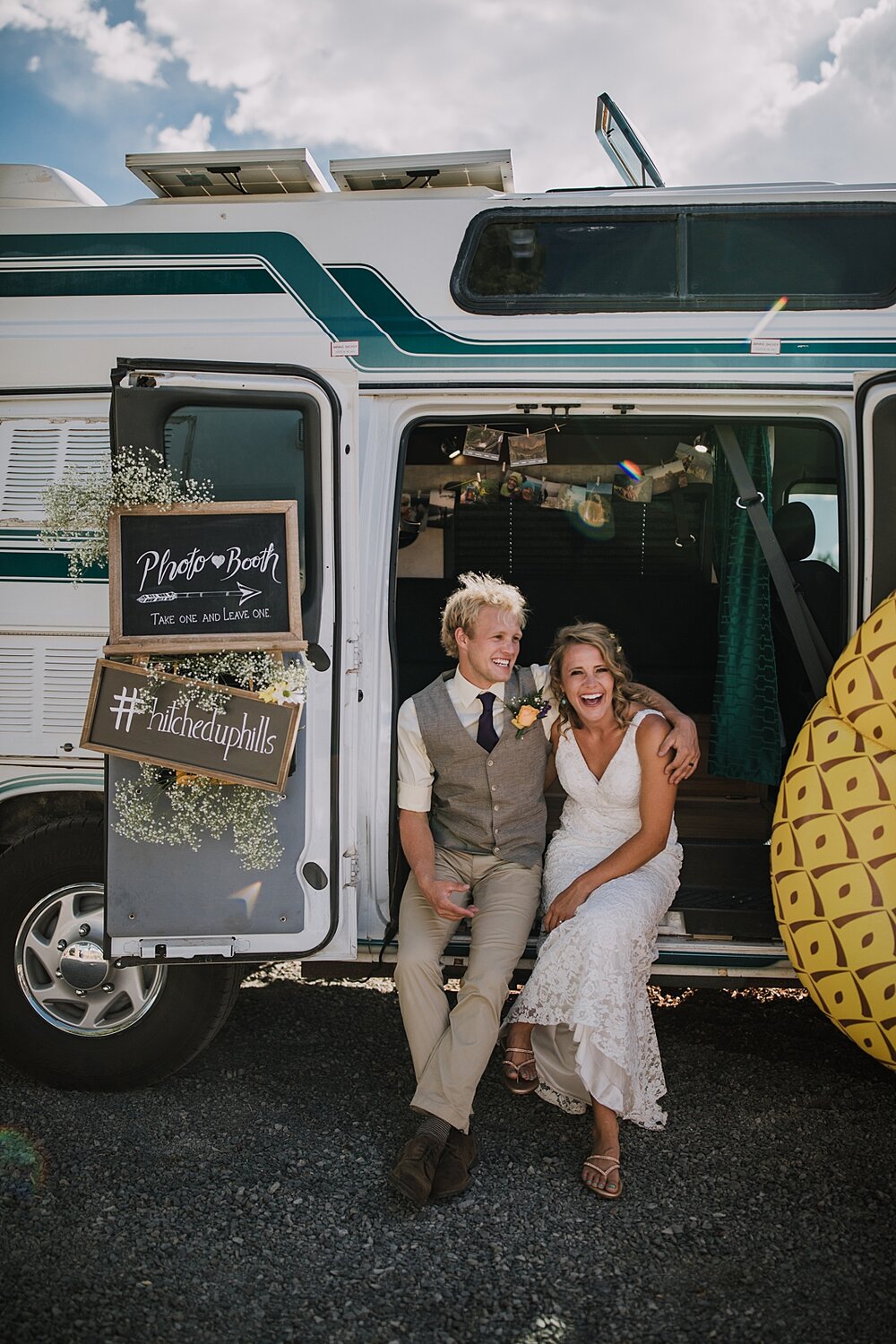 van photo booth, ford ecoline van living wedding, mt hood national forest, smith rock state park wedding, smith rock state park hiking elopement, terrebonne oregon backyard wedding