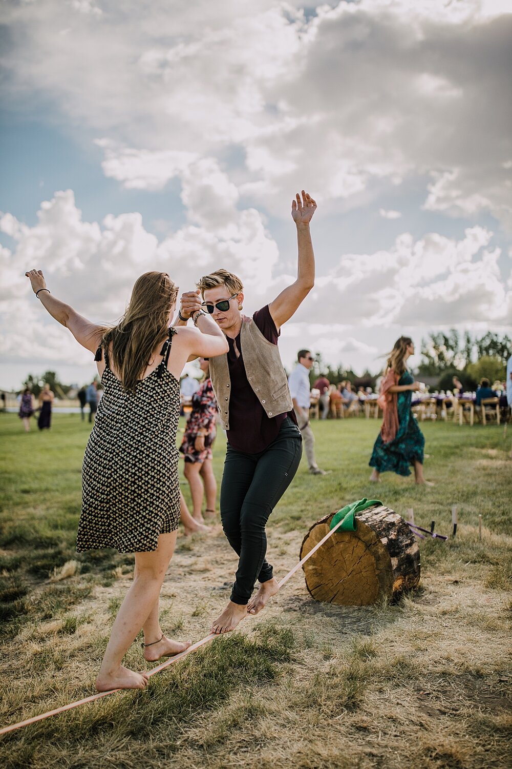 guests slacklining at backyard wedding, mt hood elopement, mt hood national forest, smith rock state park wedding, smith rock state park hiking elopement, terrebonne oregon backyard wedding