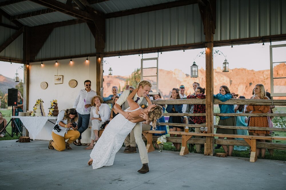 bride and groom first dance at backyard oregon wedding, deschutes national forest wedding, smith rock state park hiking wedding, terrebonne oregon backyard wedding