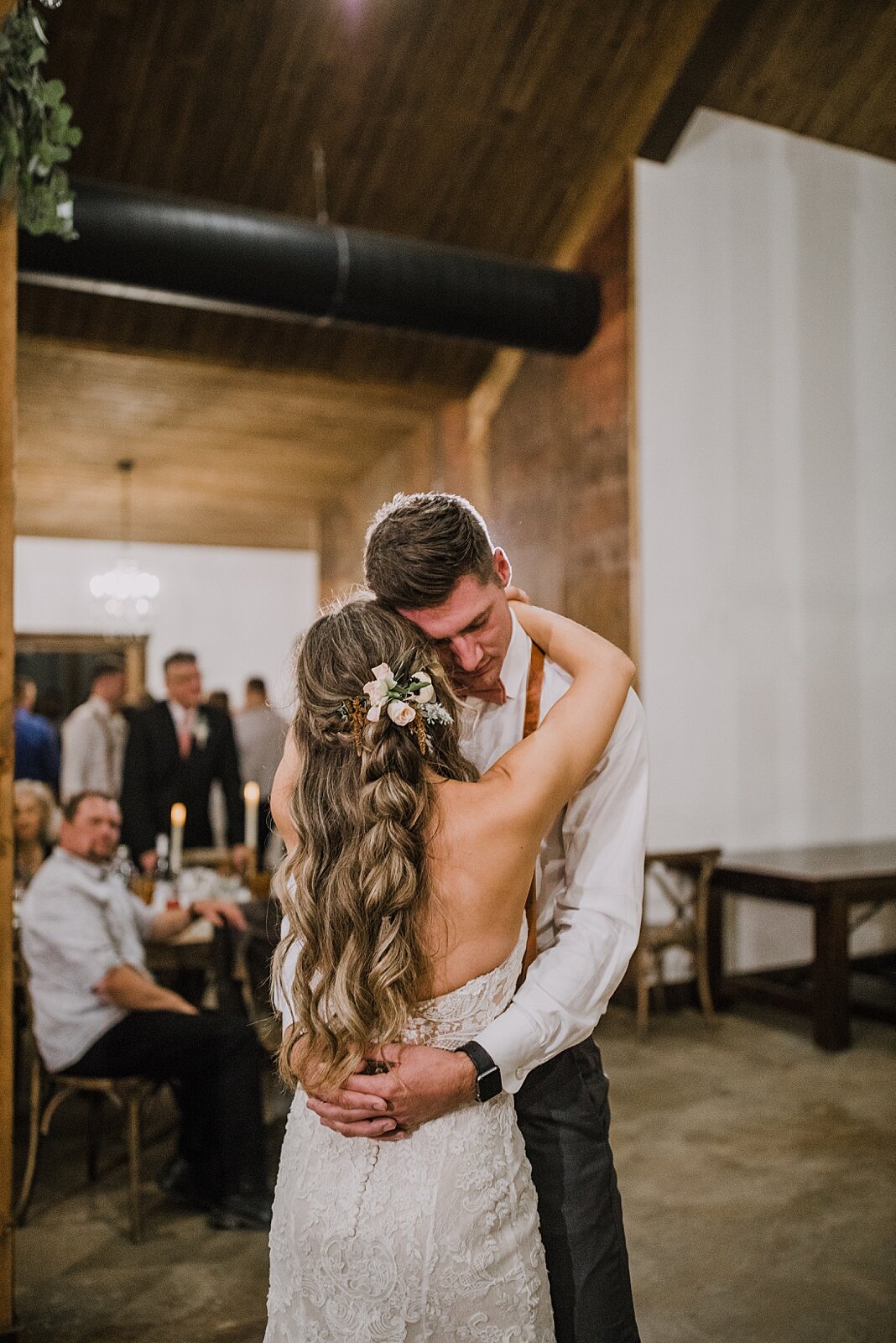 bride and grooms first dance, wedding reception, the barn at sunset ranch in buena vista co, buena vista colorado wedding, the barn at sunset ranch wedding, buena vista colorado wedding venue
