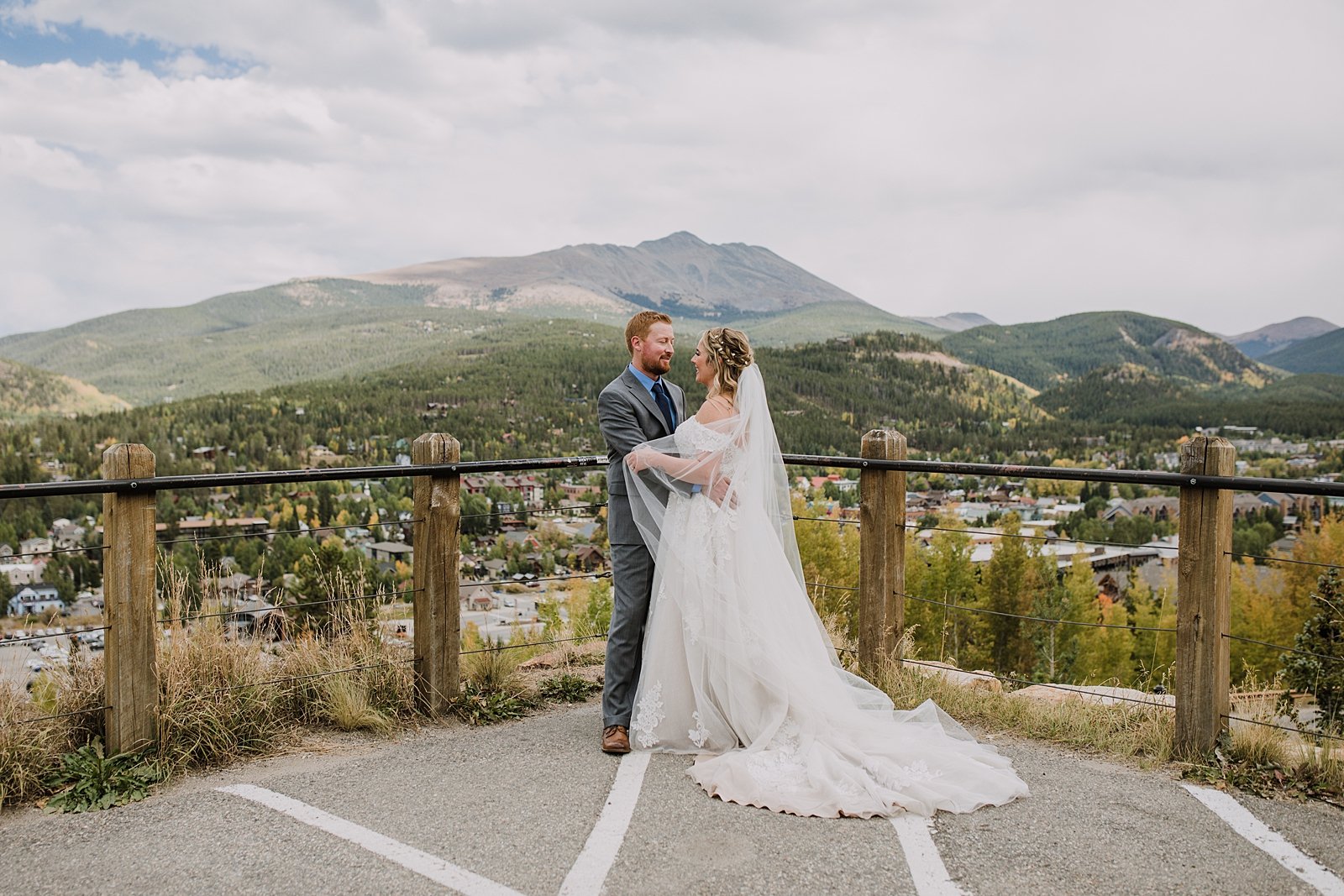 bride and groom kissing at breckenridge overlook, mt. baldy colorado wedding, baldy mountain wedding in breckenridge colorado, september wedding in colorado, breckenridge summer wedding