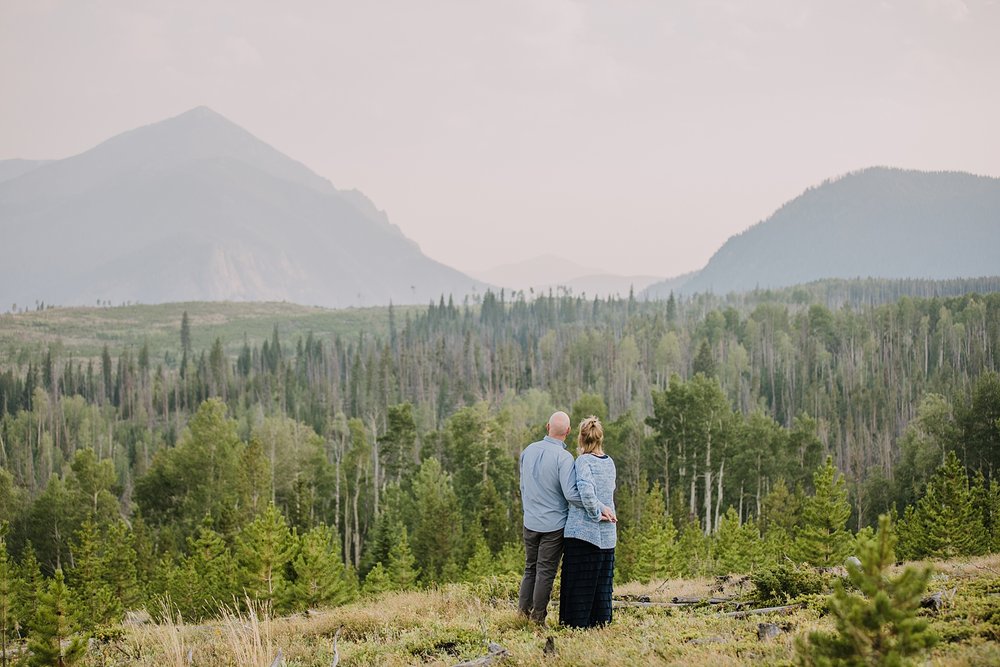 couple hiking the continental divide trail, colorado wildfire, summit county elopement photographer, silverthorne colorado elopement photographer, frisco colorado elopement photographer 