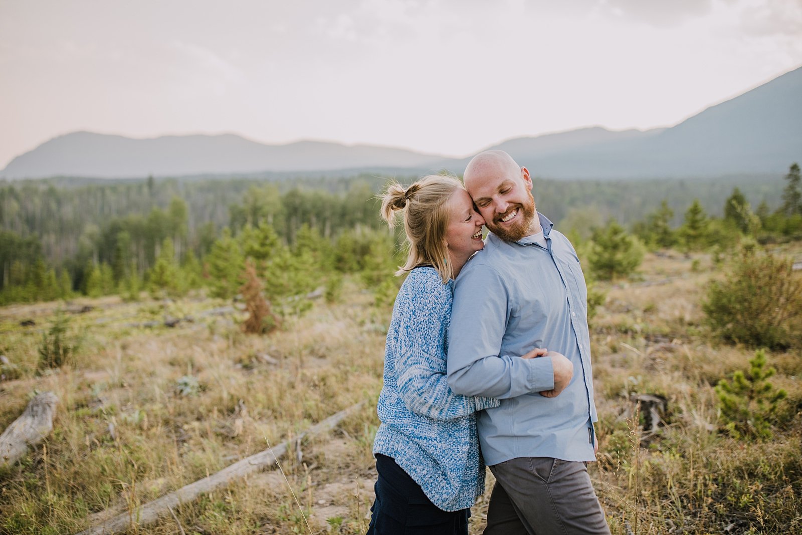 couple hiking the continental divide trail, colorado wildfire, summit county elopement photographer, silverthorne colorado elopement photographer, frisco colorado elopement photographer 
