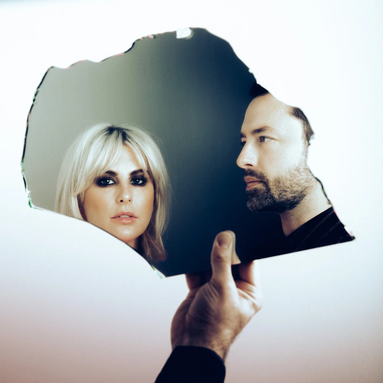 Phantogram_Shot_07_0036+%281%29.jpg