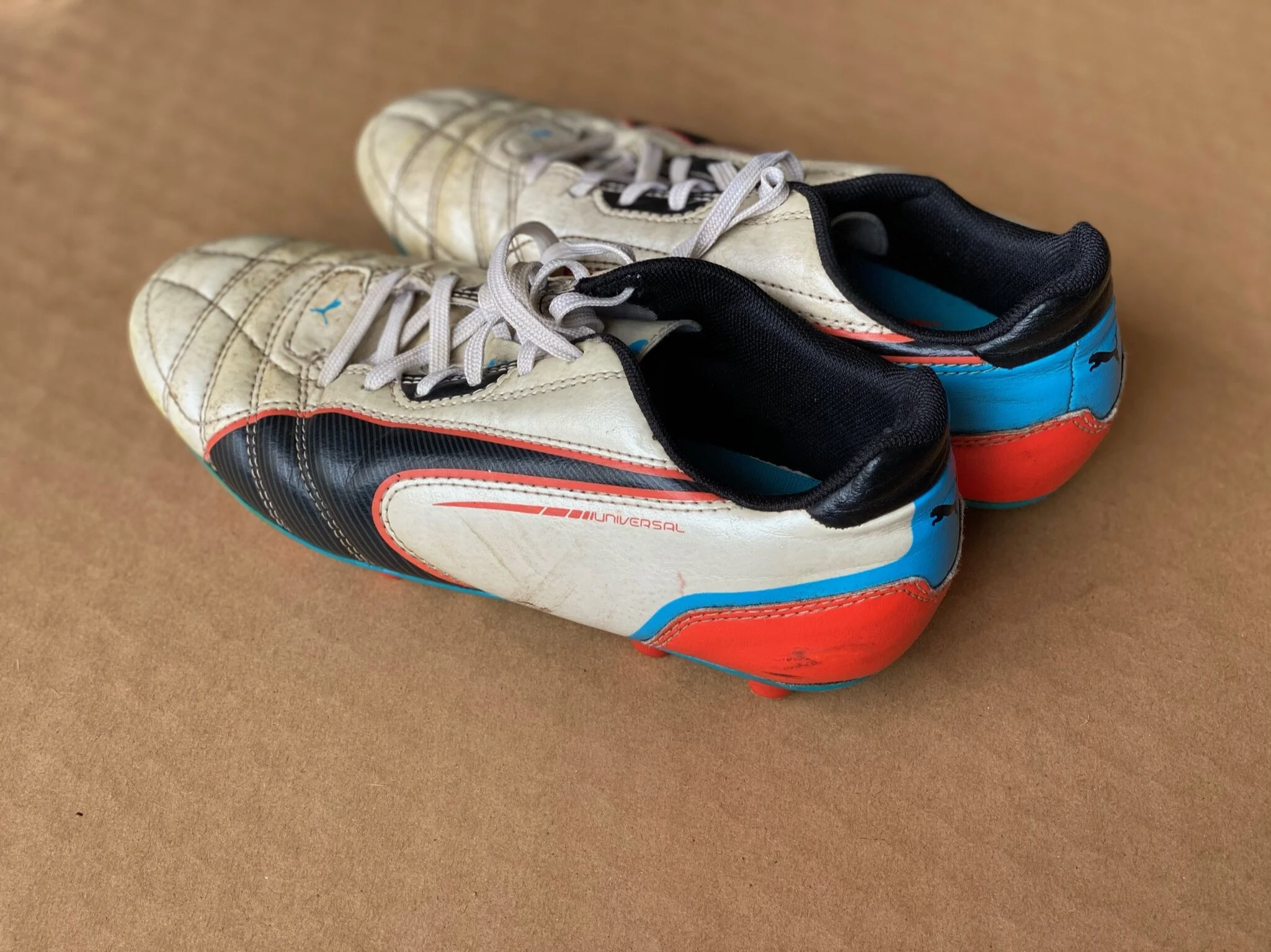 Puma Universal UK 3