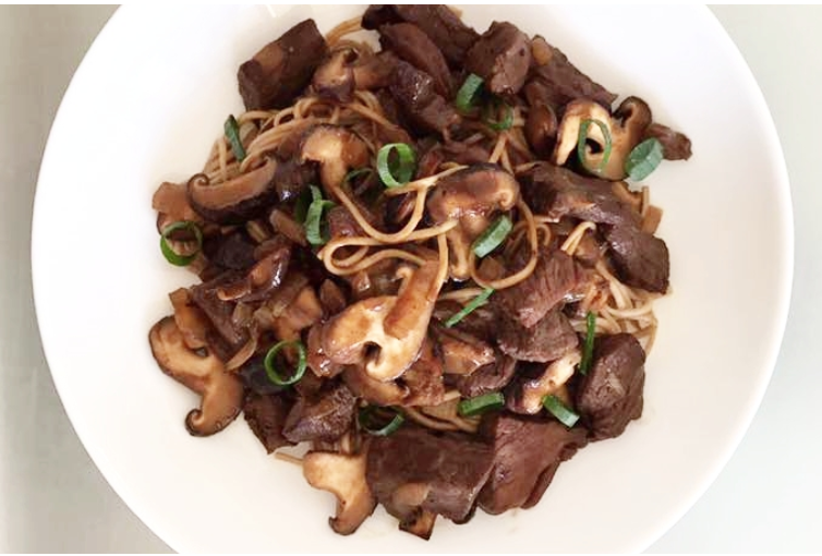 Pork, Red meat and Poultry Recipes Tasty low calorie recipes that you almost feel guilty eating. Recipes of stews, curries and stir fries!