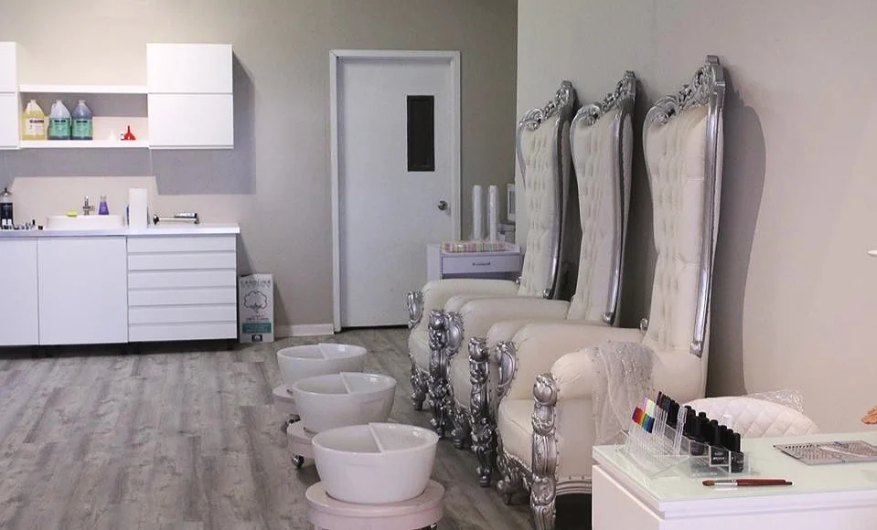 The Salon — SOYO Nails