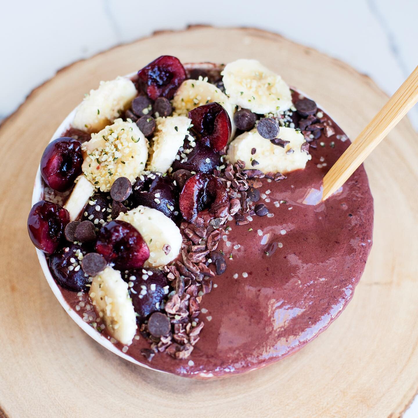 Do you like chocolate for breakfast?!? This Chocolate Cherry Smoothie Bowl is a chocolate lovers dream come true and doubles as a great guilt-free dessert.
&nbsp;
The base of this smoothie bowl is frozen dark cherries which are off the charts in anti